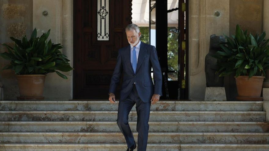 06/08/2026 .- El rey Felipe VI recibe al presidente ceutí, Juan Jesús Vivas (no aparece), este jueves en el Palacio de Marivent en Palma de Mallorca. EFE/ Ballesteros
