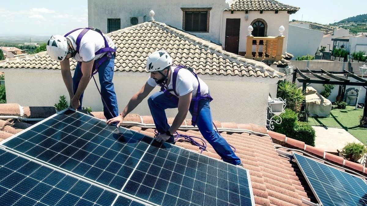 Enel: récord en 2023 de conexiones de productores y prosumidores a sus redes para la transición energética.