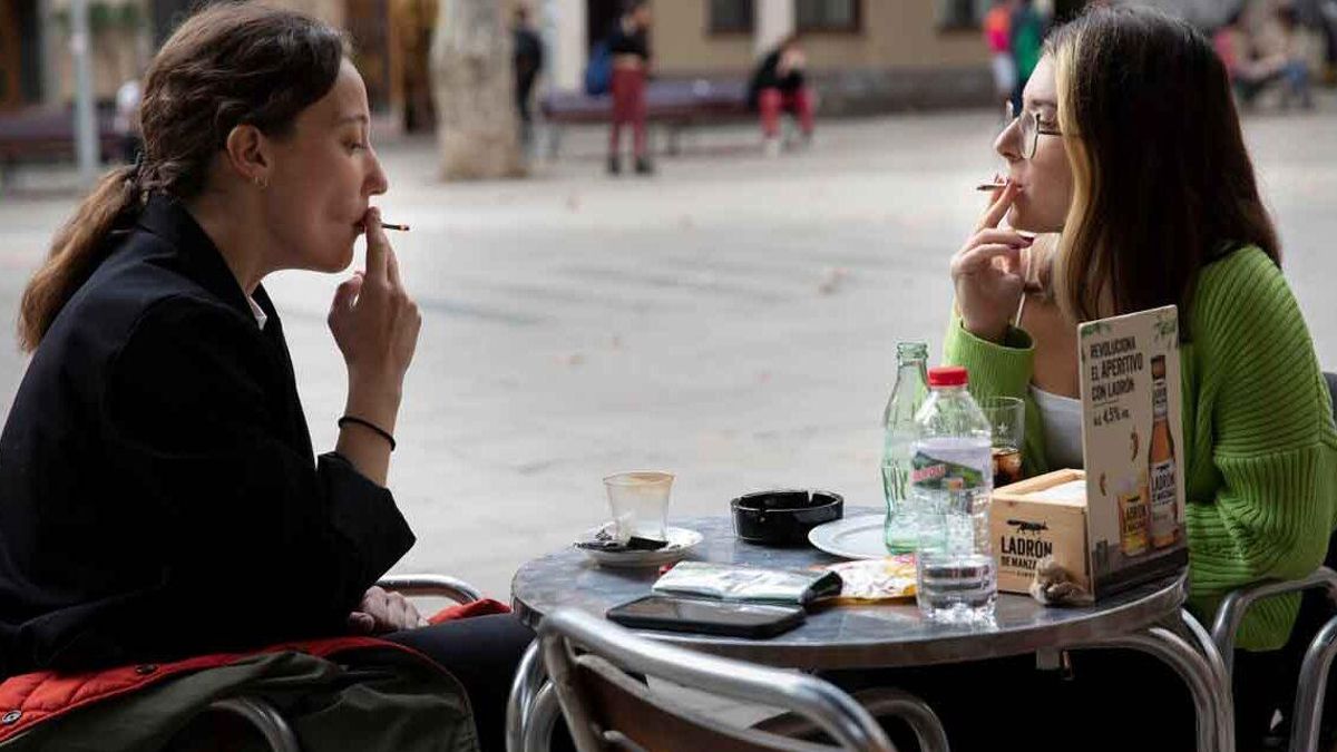 Un año de la consulta para dejar de fumar en el Hospital de Logroño: 90 pacientes atendidos y 78 han dejado de fumar
