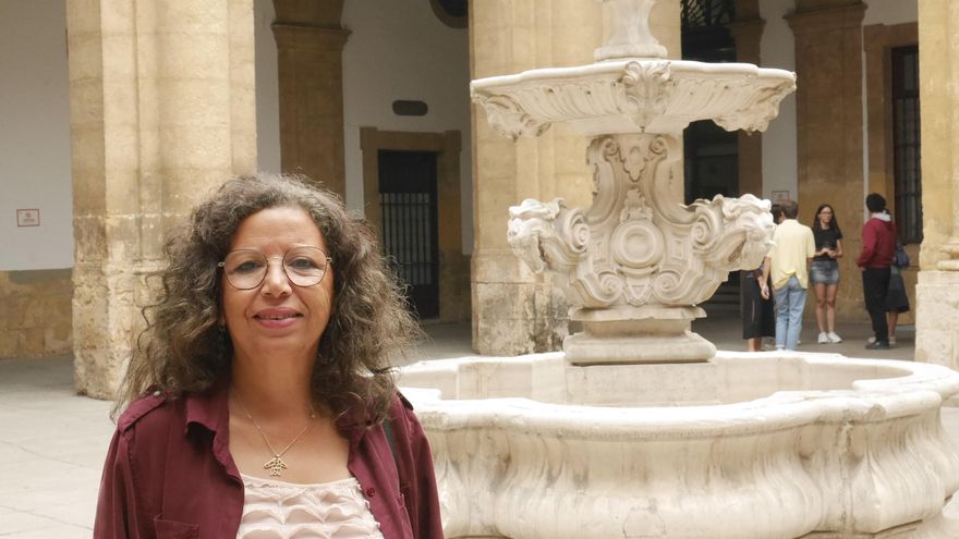 Hayat Zirari, antropóloga feminista: "Hay vetos machistas a las mujeres marroquíes no imputables al Islam, sino a la colonización francesa"