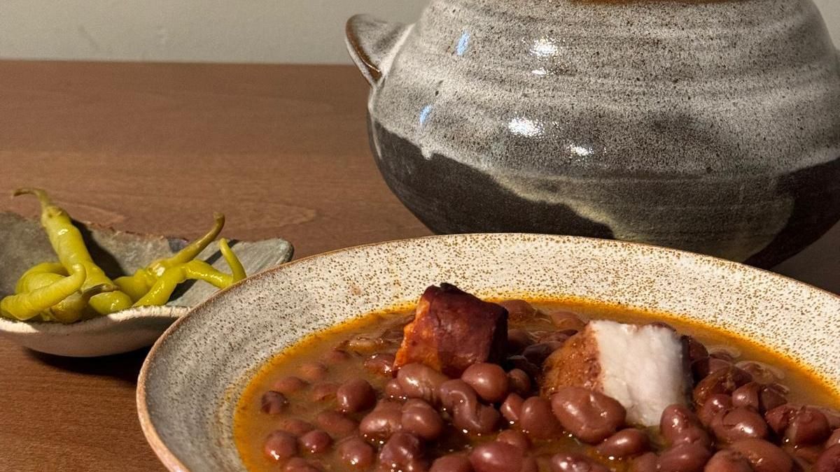 El plato de cuchara que es emblema del Alto Najerilla: fuego lento, cultivo de montaña y productos humildes