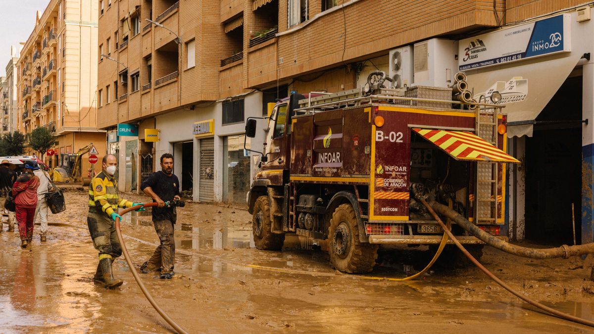 Personal y equipo de INFOAR en Catarroja