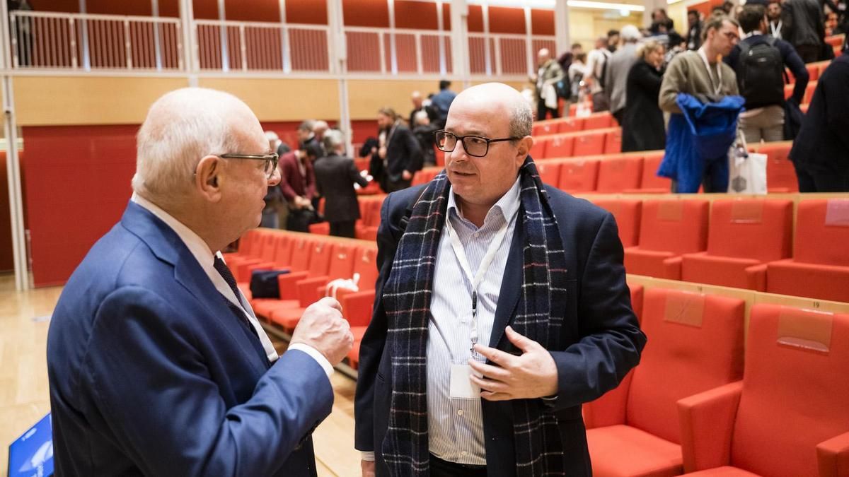 El científico Yamir Moreno, de Unizar, premiado en Boston por su contribución en el ámbito de las redes complejas