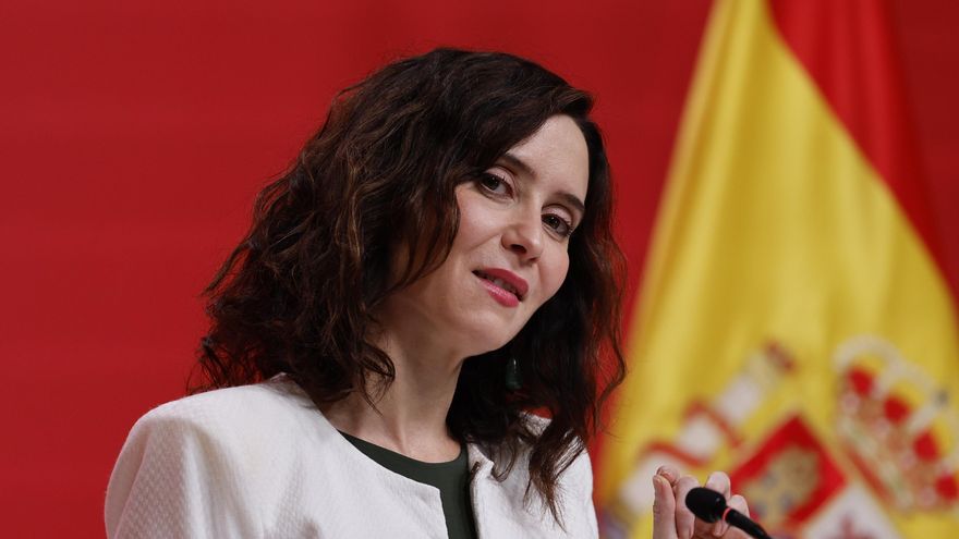 La presidenta madrileña, Isabel Díaz Ayuso, hace balance del año tras el habitual Consejo de Gobierno regional de los miércoles. EFE/ Mariscal