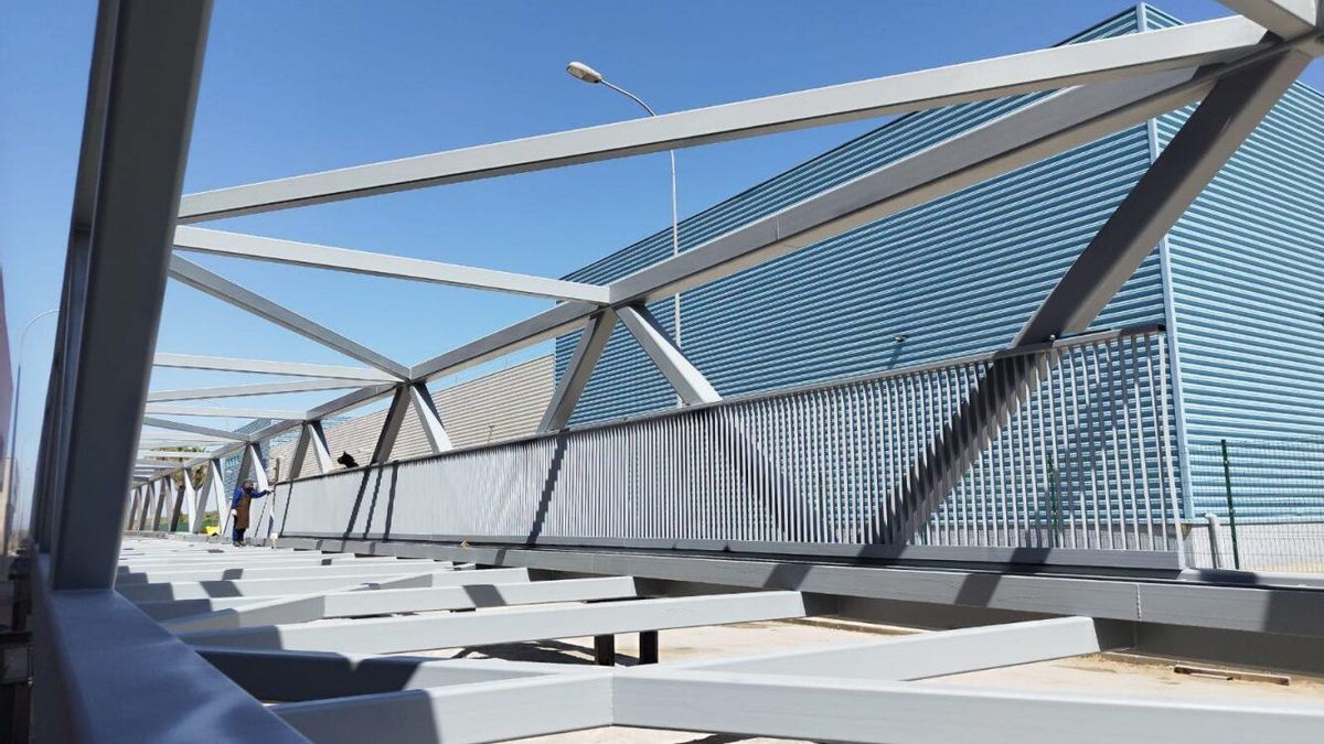 La M-40 ya no impedirá la conexión de Puente a Villa de Vallecas para peatones y ciclistas gracias a una nueva pasarela