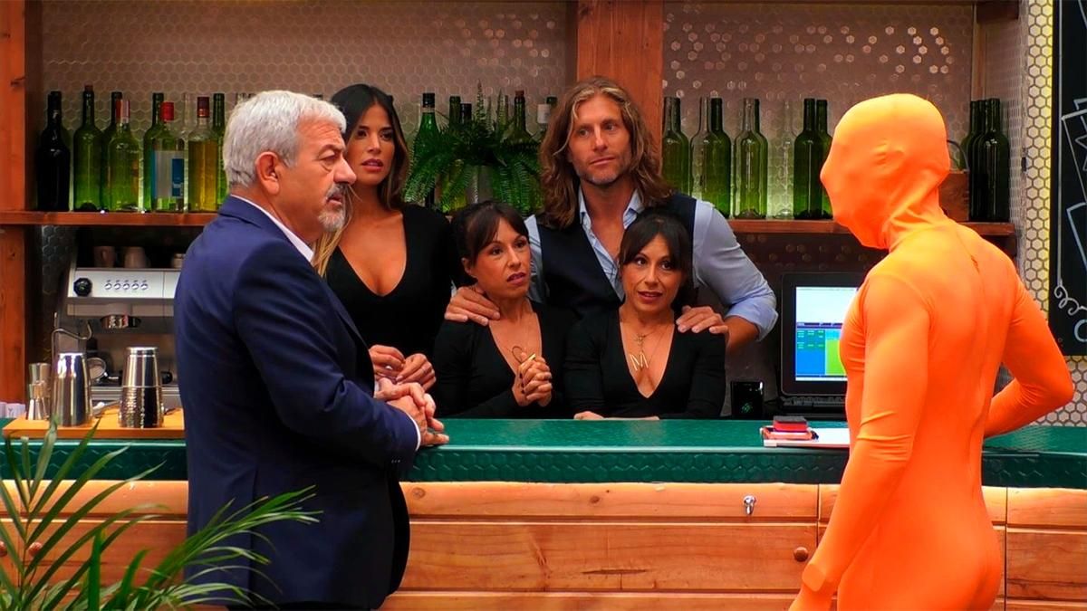 'Pasajero Z', uno de los solteros más extraños que ha visitado 'First Dates'