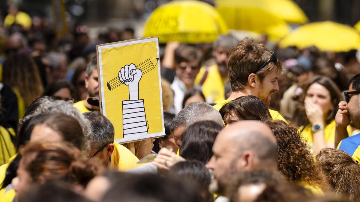 Manifestación en Girona durante una de las huelgas docentes en Catalunya