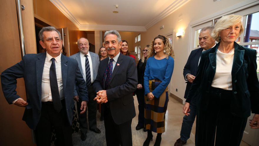 Varias autoridades participan en las jornadas PROA+ en el Palacio de La Magdalena.