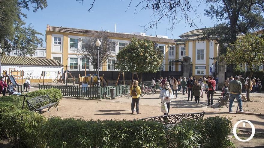 Doce colegios de Córdoba se suman al pacto para que los niños no tengan 'smartphone' hasta los 16 años