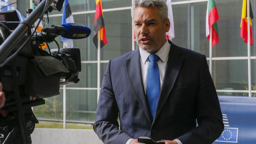 Viena rechaza crear vías legales para refugiados afganos, como pide Bruselas