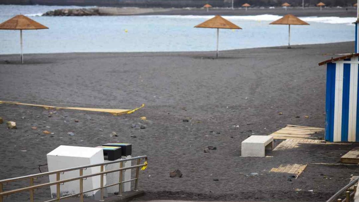 El Grupo Socialista en el Ayuntamiento de Santa Cruz de La Palma denuncia “el estado de abandono de la playa del municipio”.  
