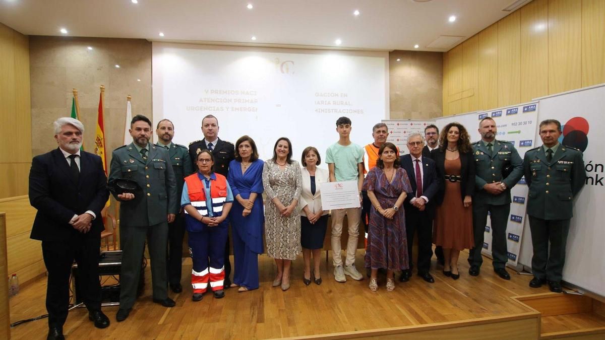 El Colegio de Médicos reconoce a quienes intervinieron ante el accidente ferroviario de Adamuz