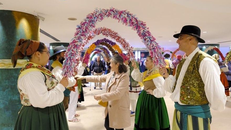 Archivo - Imagen de archivo de la recepción de uno de los festivales de folclore