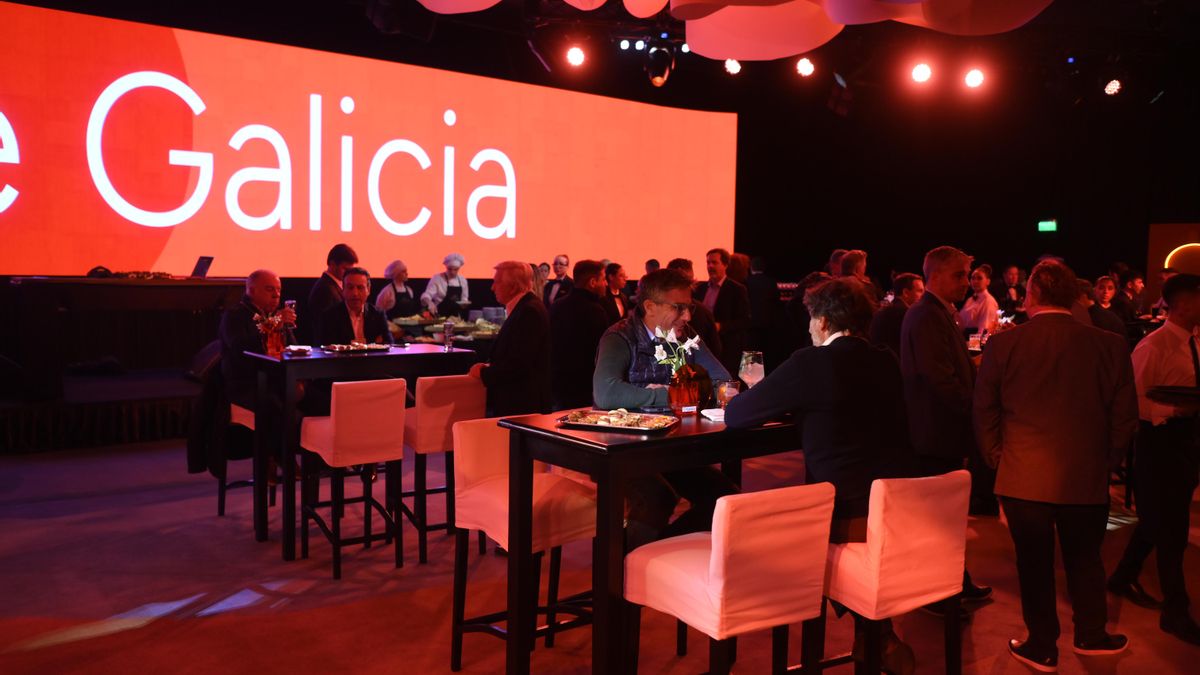 Cena con sushi organizada por el Banco Galicia.