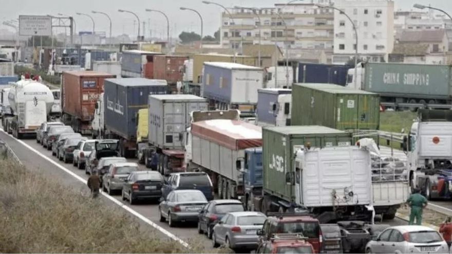 El conductor de un camión de Albacete pierde la vida en accidente laboral
