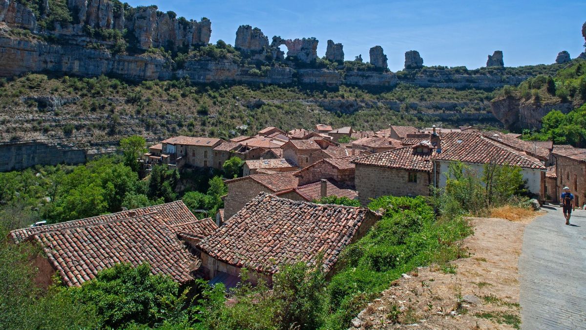 Ruta por las cinco villas de Burgos candidatas a ser el pueblo más bonito del mes de marzo