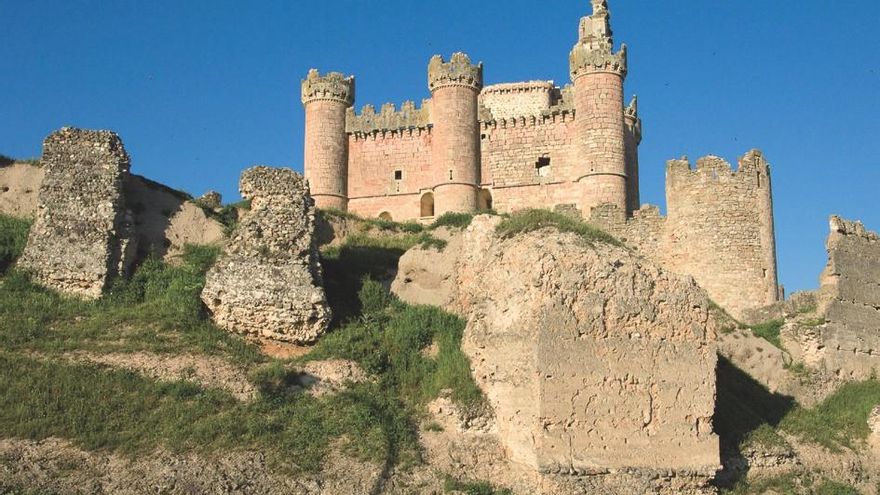 Esta fortificación medieval con iglesia románica fue testigo de una de las alianzas más decisivas de la historia de España