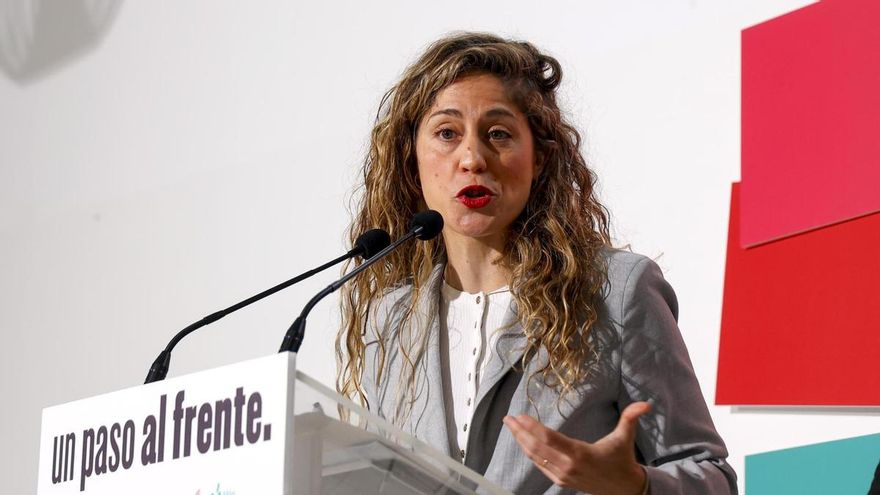 Imagen de archivo (11/05/2026) de la coordinadora de Sumar, Lara Hernández durante una rueda de prensa celebrada en Madrid.