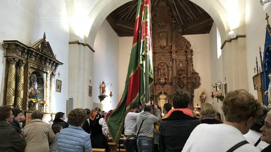 Pendón de Montejos del Camino.