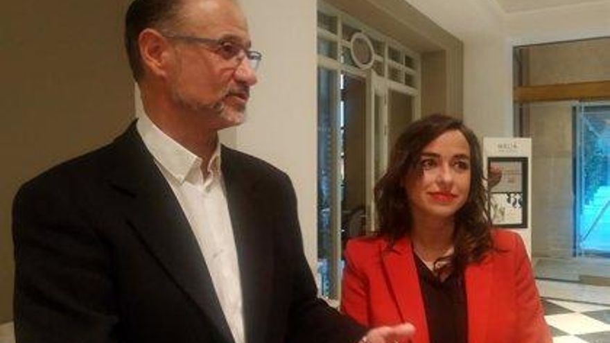 Su antecesor en el cargo de portavoz de Ciudadanos en Castilla y León, Luis Fuentes, y Gemma Villarroel en una imagen de archivo.