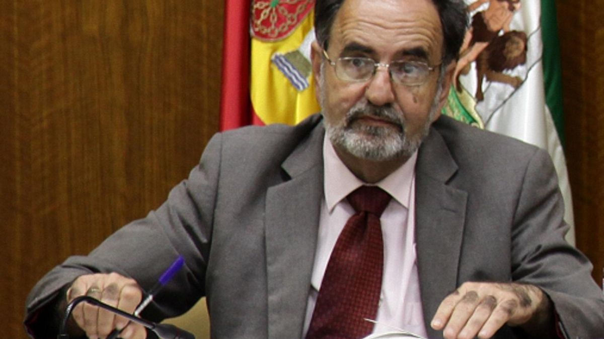 El letrado Plácido Fernández-Viagas, en una foto de archivo en el Parlamento andaluz.
