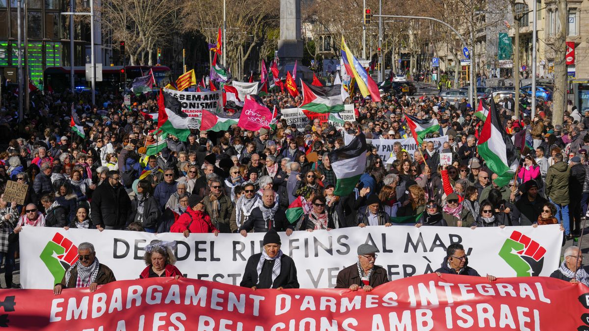 Protesta en Barcelona para exigir el cese de relaciones con Israel y un embargo de armas "integral"