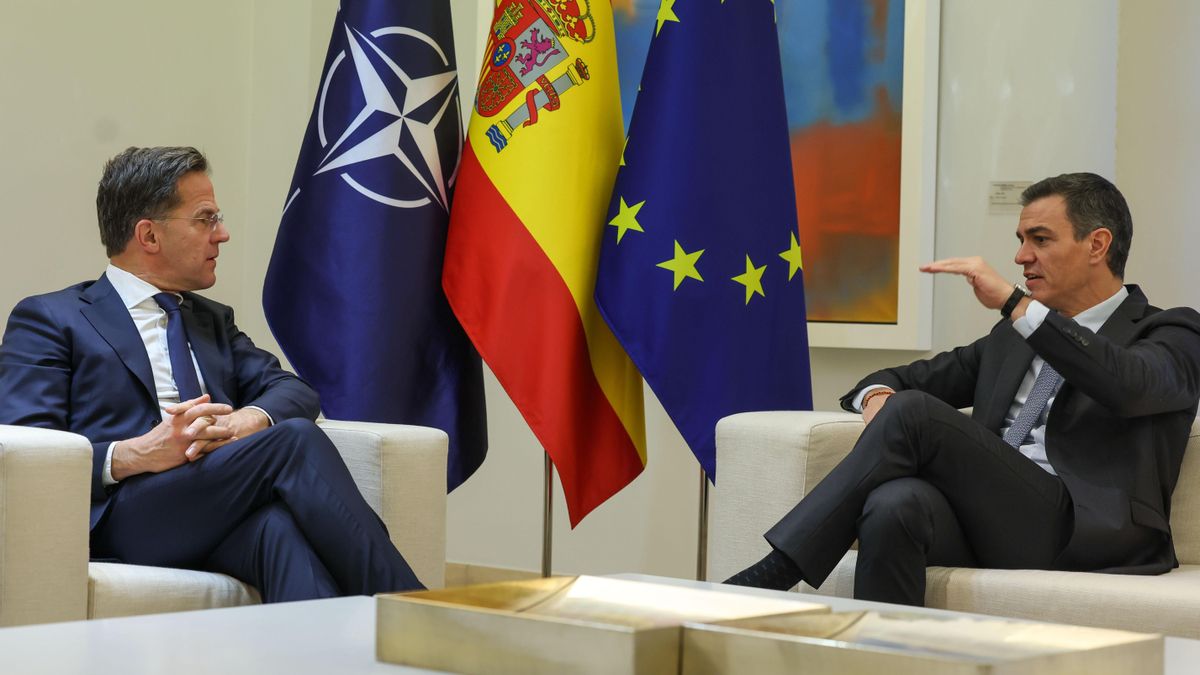 Pedro Sánchez y el secretario general de la OTAN, Mark Rutte, en una imagen de archivo.