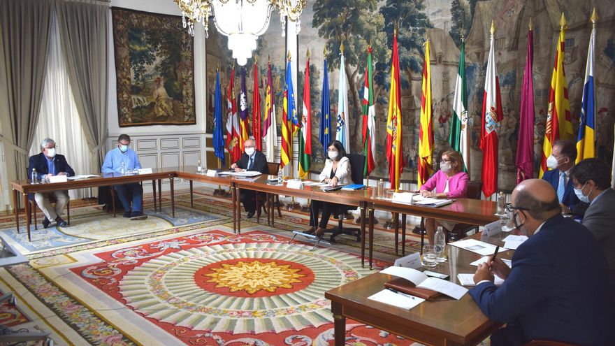 El Gobierno acuerda con sindicatos y Comunidades la regulación del teletrabajo para todos los empleados públicos