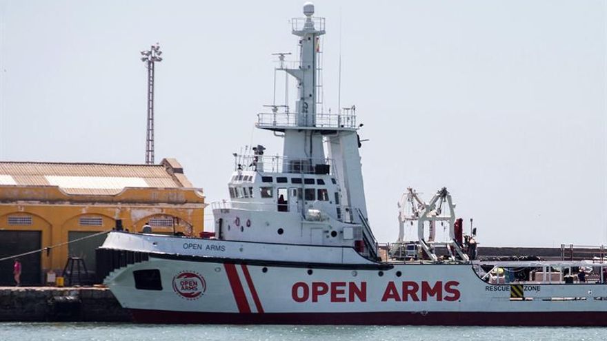 Tres comisiones organizan el operativo de acogida a los inmigrantes del Open Arms