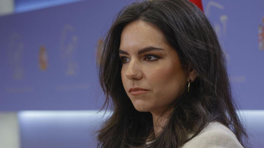 La portavoz de Vox, Pepa Millán, durante una rueda de prensa en el Congreso