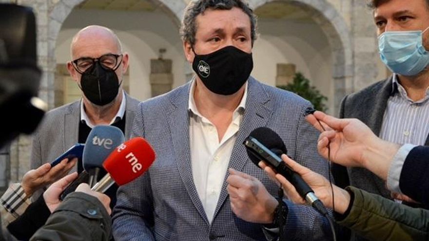 Los portavoces de Cs (Félix Álvarez), PP (Íñigo Fernández) y Vox (Cristóbal Palacio)