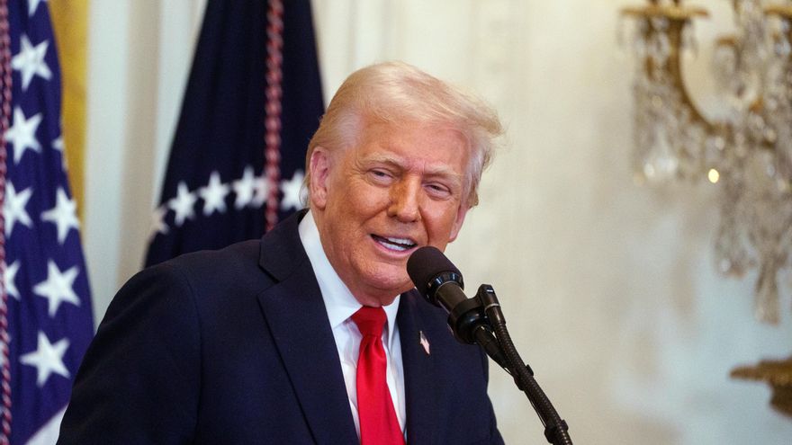 El juez federal ordena al Gobierno de Trump preservar todos los mensajes de la filtración en el chat grupal de Signal