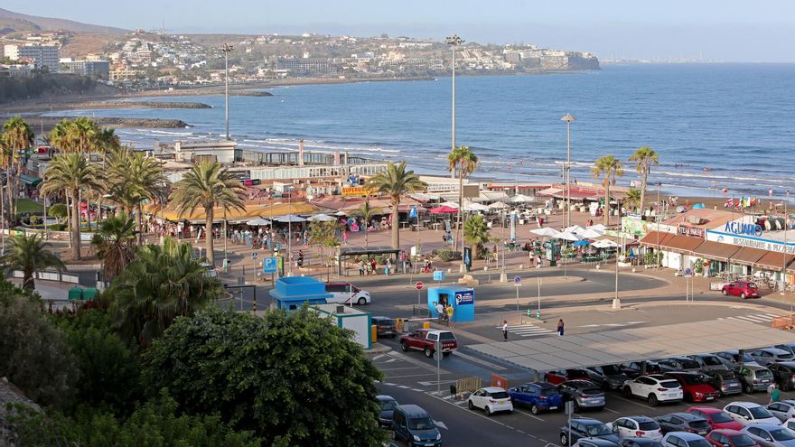 La patronal turística pide más vigilancia en Playa del Inglés por la proliferación de peleas violentas
