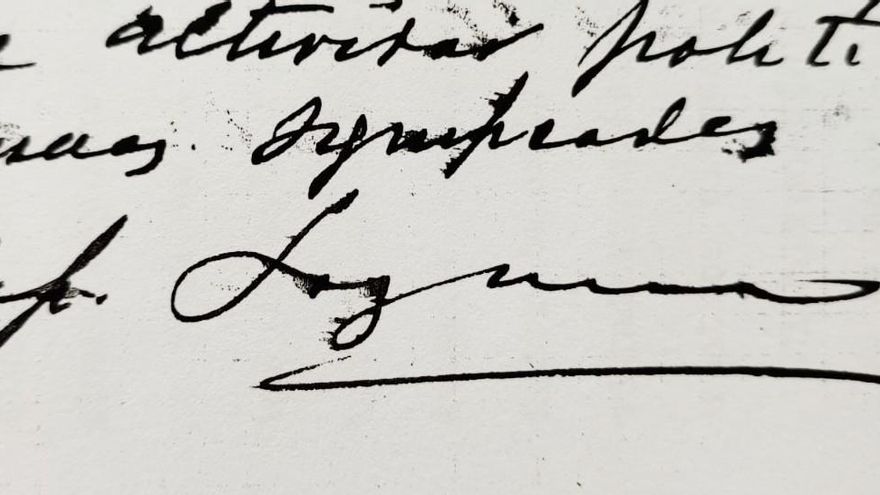 Firma del capitán Juan Rodríguez Lozano.