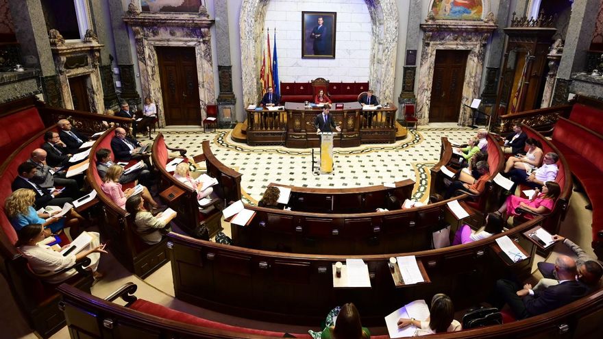 La falta de acuerdo del PP con Vox en València retrasa la aprobación de las ordenanzas fiscales y de los presupuestos