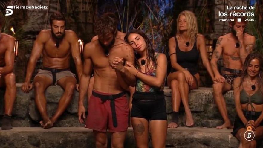 'Supervivientes' salvó a uno de los nominados más potentes, resolvió el test de embarazo de Anita y despidió a Terelu