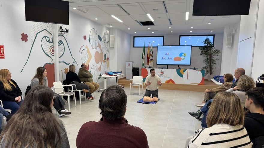 ‘Escuela de Educación para la Salud’, nuevos talleres de RCP abiertos a colectivos cordobeses