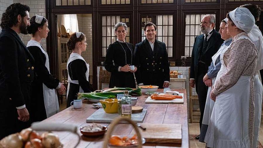 Feliciano ofrece su ayuda en 'La Promesa'