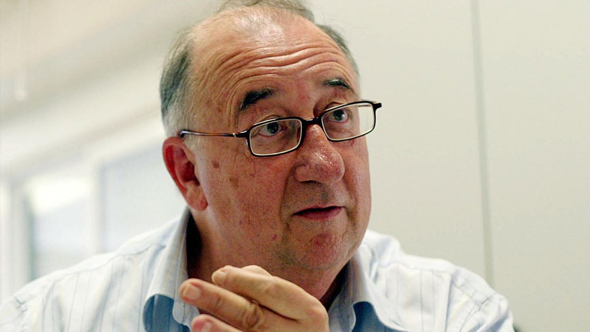 La Fiscalía pide ocho años de cárcel al expolítico del PP Julio de España por agresión sexual ejerciendo de médico