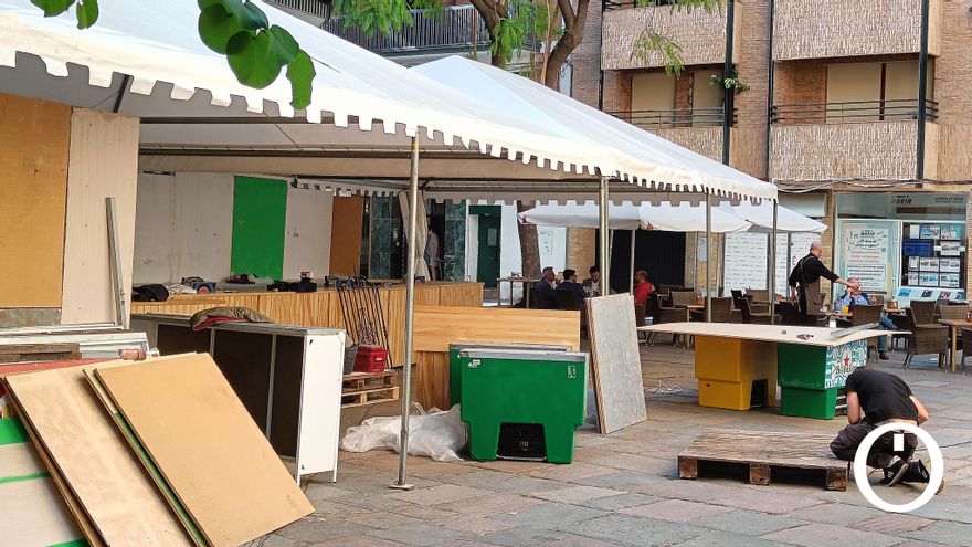 El Ayuntamiento autoriza como "fiesta sociocultural" de la hermandad la barra en San Hipólito durante las Cruces