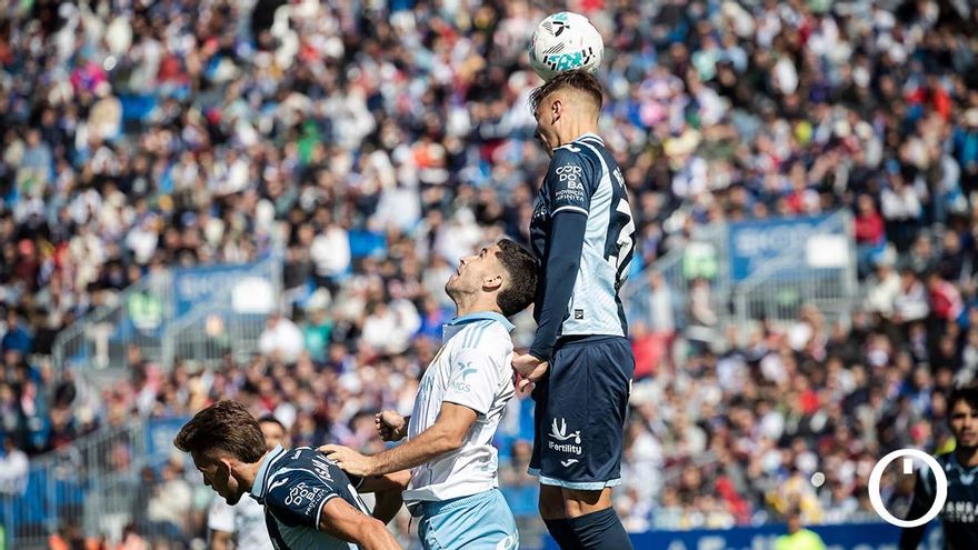 El Córdoba CF y la paradoja del balón: cuanta menos posesión, menos goles en contra