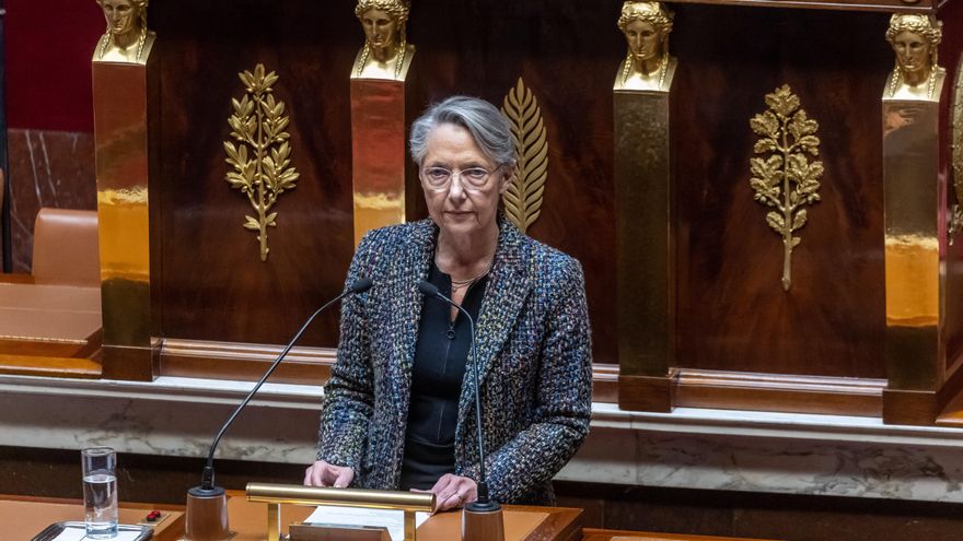 El Gobierno de Macron supera por solo nueve votos la moción de censura tras la reforma de las pensiones