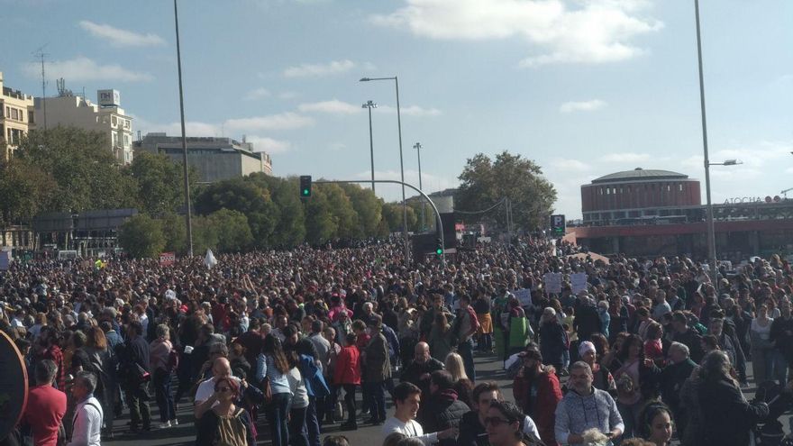 photo 6019117114968882428 y