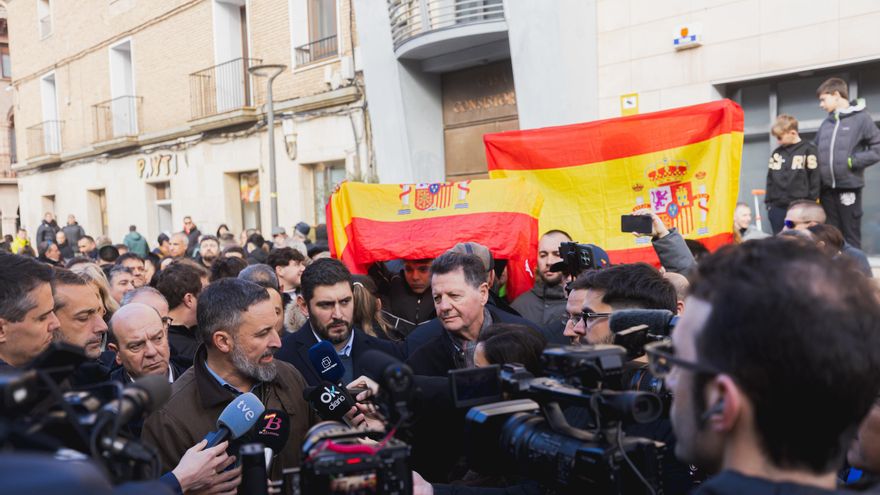 El candidato de Vox en Aragón insiste con el trasvase del Ebro y a la vez carga contra la prensa por publicarlo
