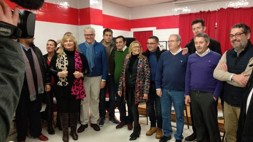 Carmen Tovar disputará las primarias del PSOE de Sevilla a Javier Fernández, el candidato más próximo a Espadas