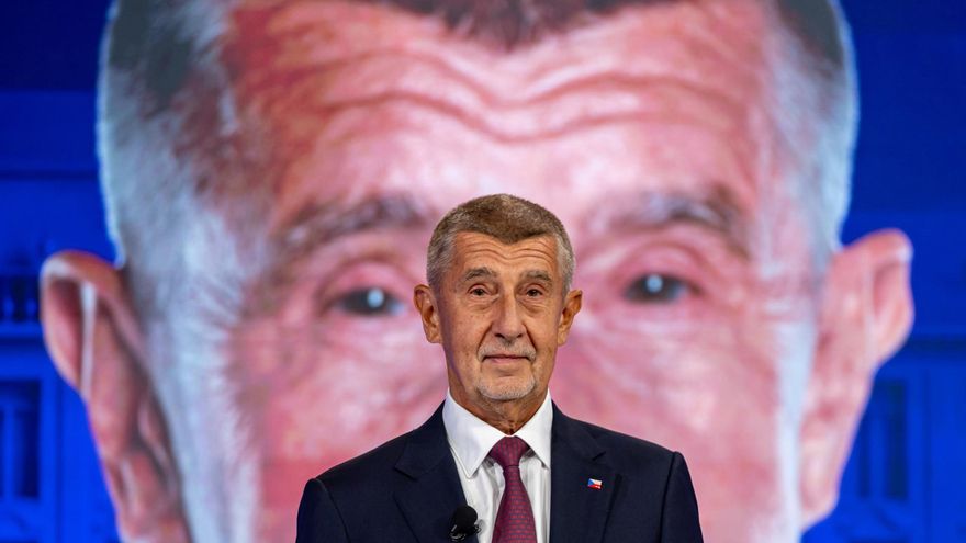 El euroescéptico Babis vence con holgura las elecciones legislativas de República Checa
