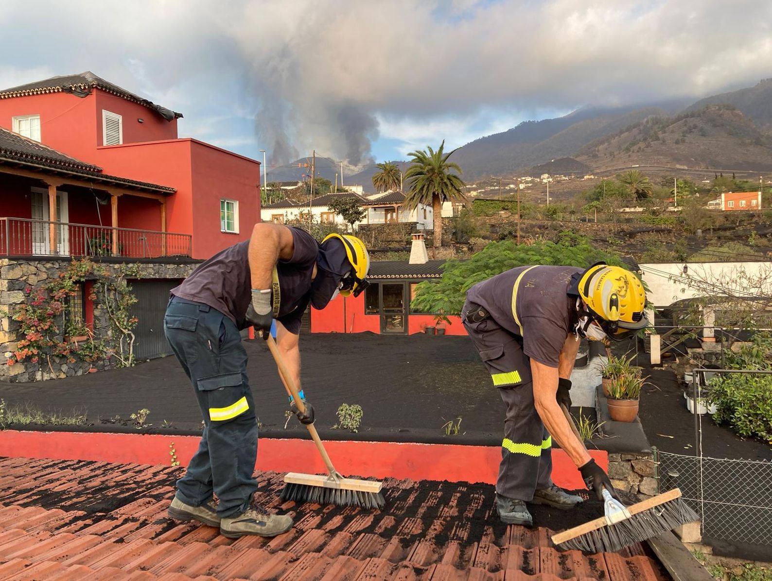 Bomberos en La Palma