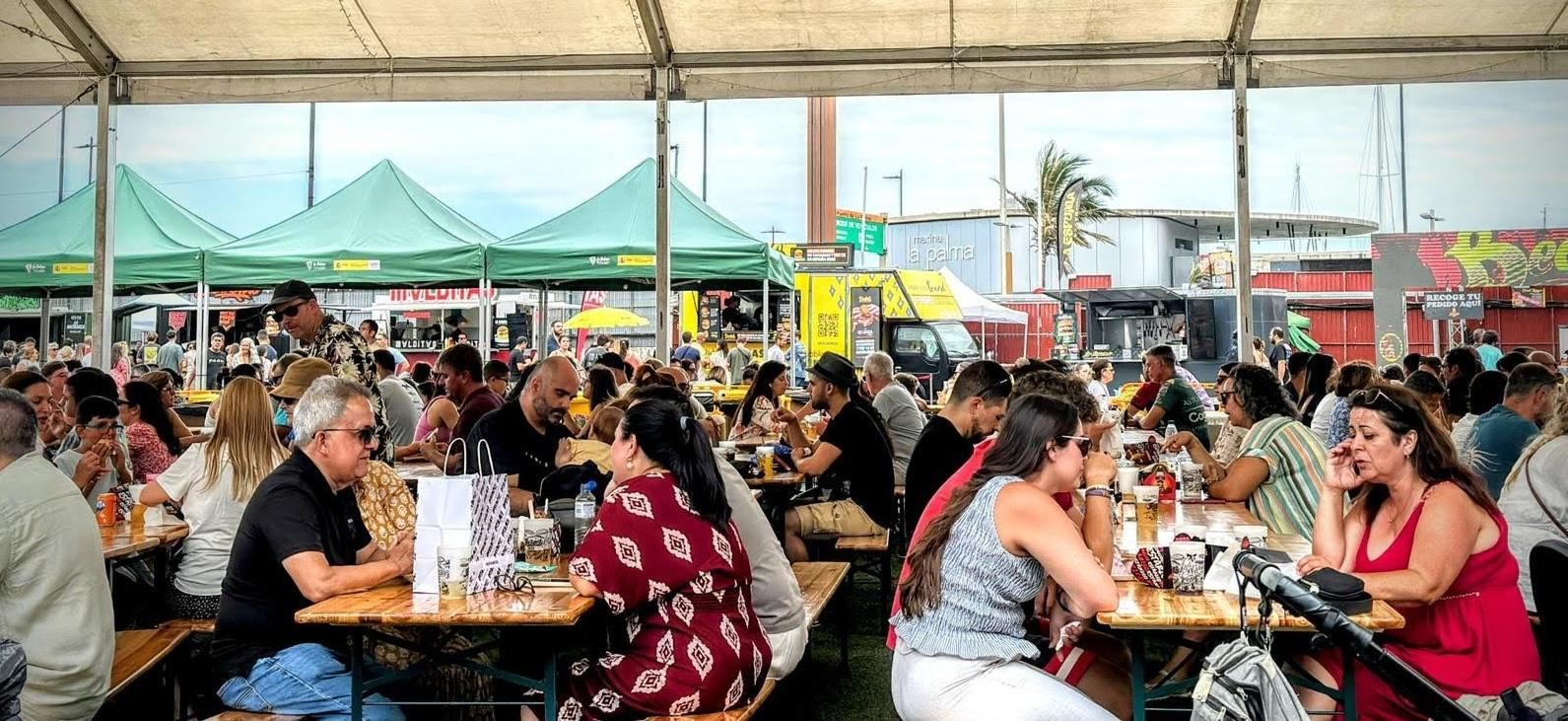 Más de 17.000 personas se dieron cita en la segunda edición 'Burger Fest Canarias’ de Santa Cruz de La Palma.