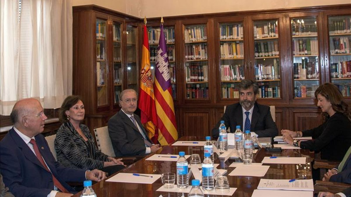 Pigem (i) y Lesmes (d), durante una reunión del Consejo General del Poder Judicial