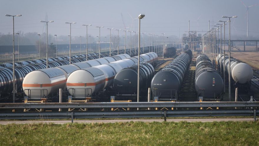 Lituania ha inaugurado un gasoducto que permitirá a Polonia sustituir parte del gas que ha dejado de suministrar Rusia con gas natural licuado.